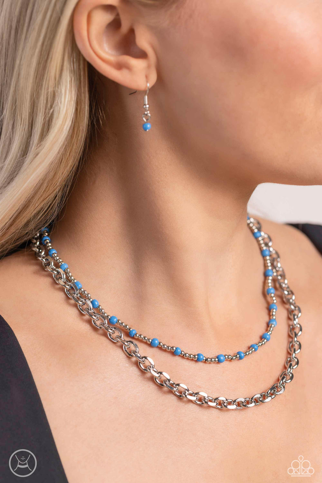 five-dollar-jewelry-a-pop-of-color-blue-necklace-paparazzi-accessories