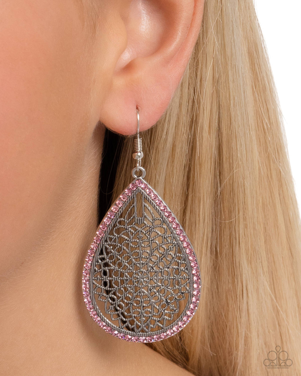 five-dollar-jewelry-fleur-de-fantasy-pink-earrings-paparazzi-accessories