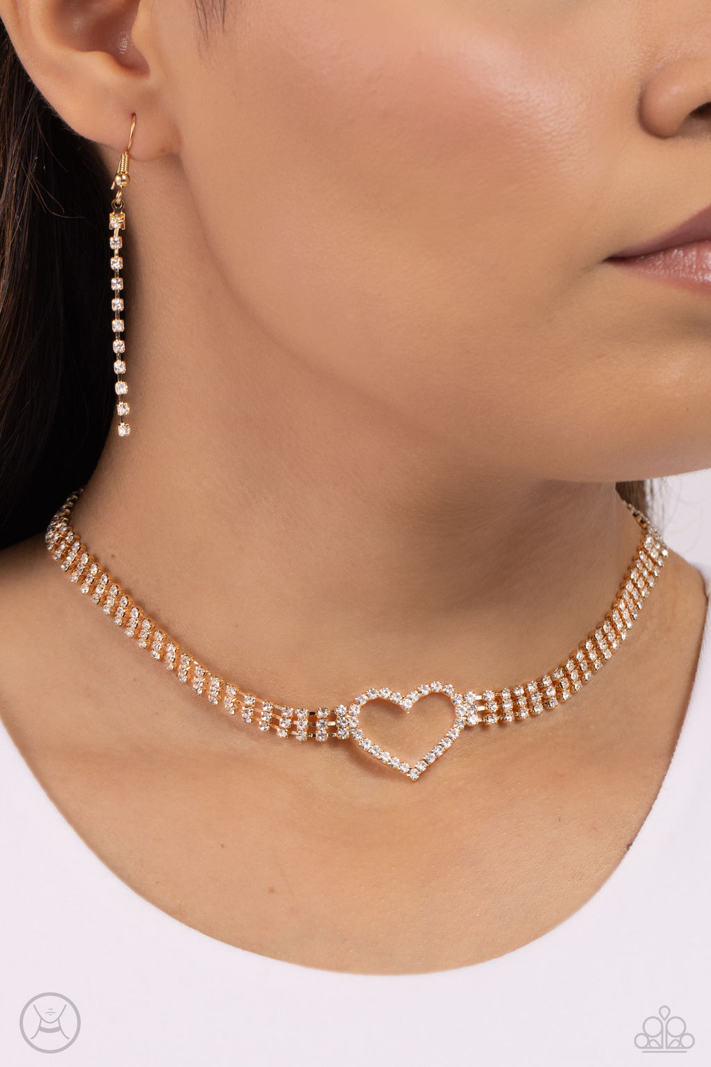five-dollar-jewelry-rows-of-romance-gold-necklace-paparazzi-accessories