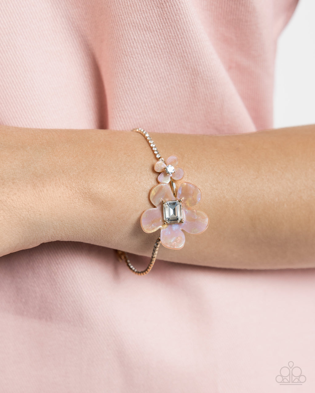 five-dollar-jewelry-dainty-devotee-brown-bracelet-paparazzi-accessories