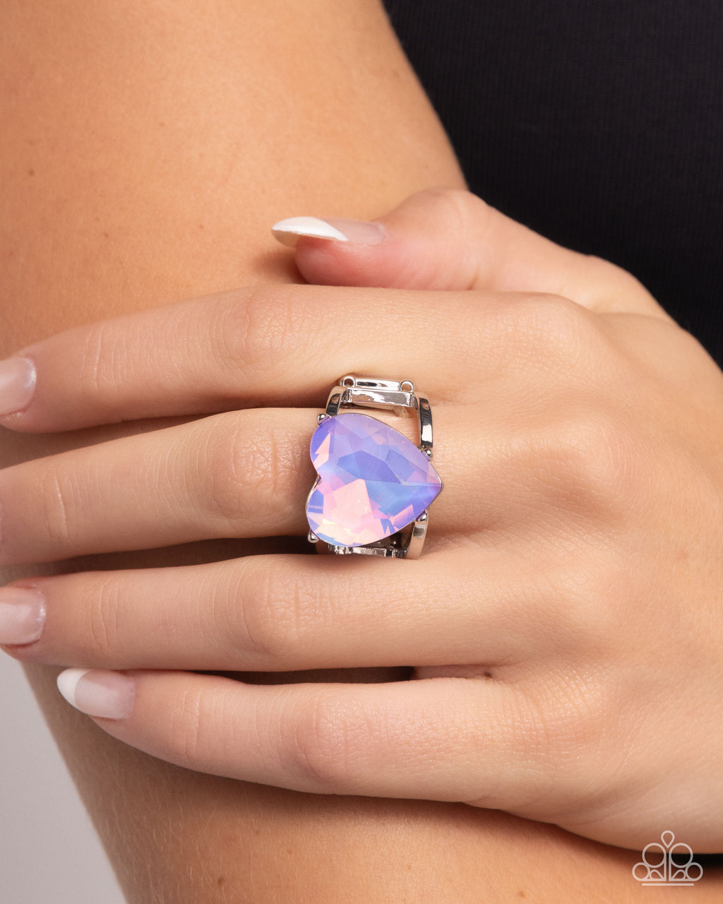 five-dollar-jewelry-youthful-yearbook-purple-ring-paparazzi-accessories