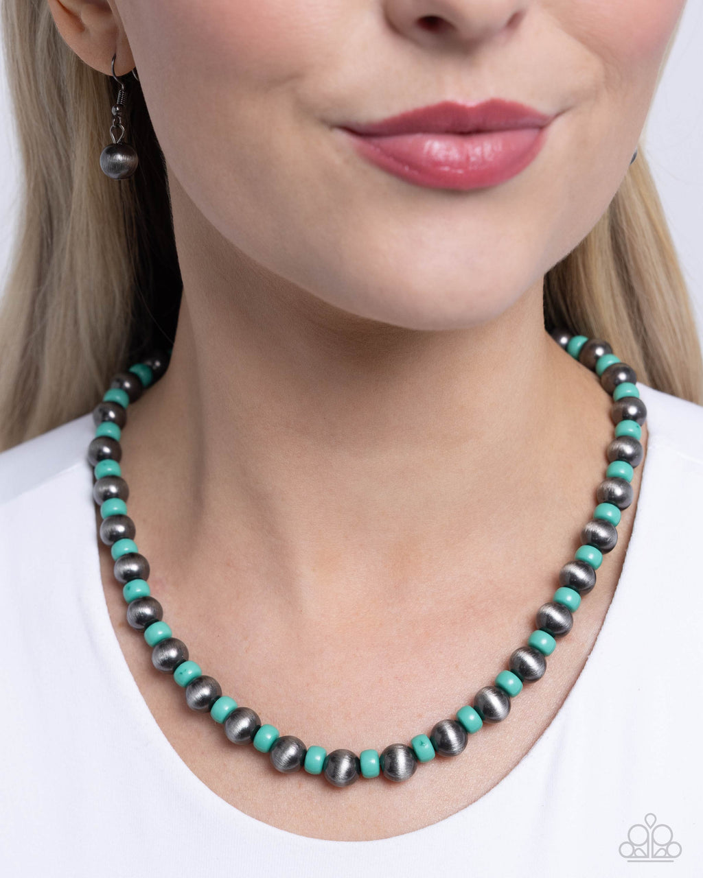 five-dollar-jewelry-contemporary-confidence-green-necklace-paparazzi-accessories