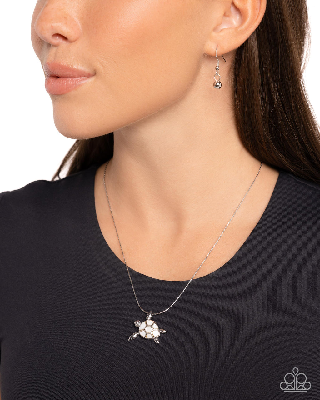 five-dollar-jewelry-sea-turtle-statement-white-necklace-paparazzi-accessories