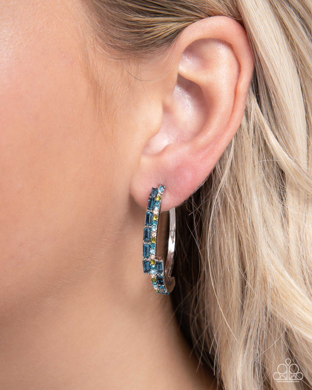 five-dollar-jewelry-ritzy-reputation-blue-earrings-paparazzi-accessories