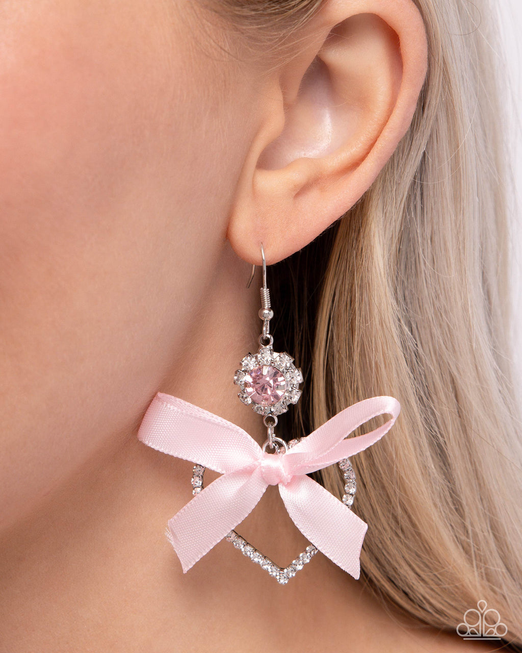 five-dollar-jewelry-kawaii-keepsake-pink-earrings-paparazzi-accessories