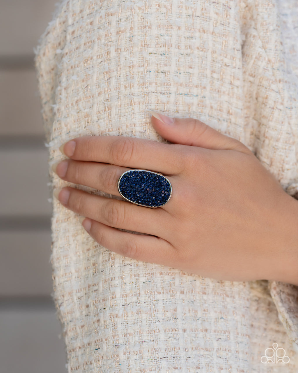 five-dollar-jewelry-exaggerated-elitist-blue-ring-paparazzi-accessories