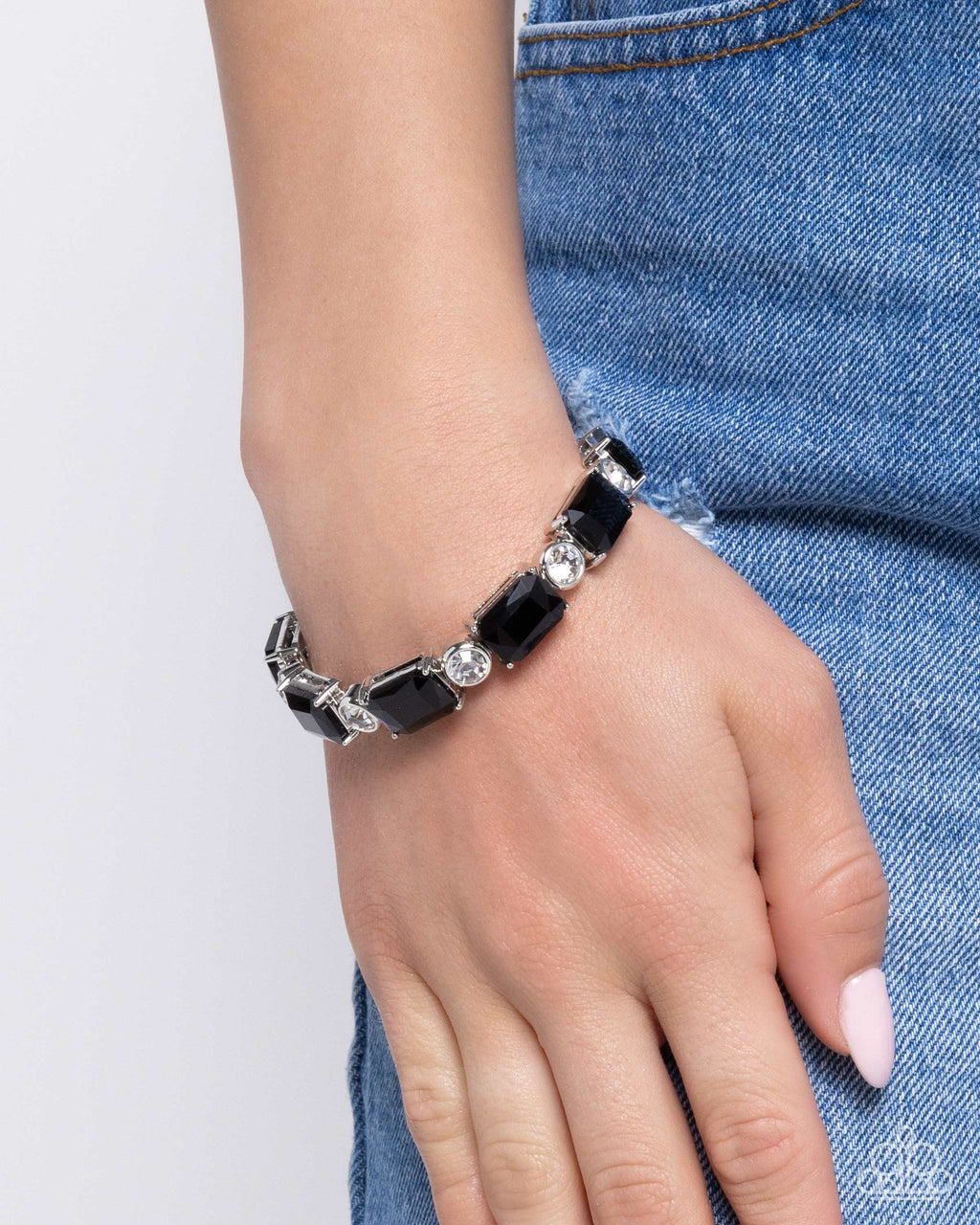 five-dollar-jewelry-tonight-only-black-paparazzi-accessories