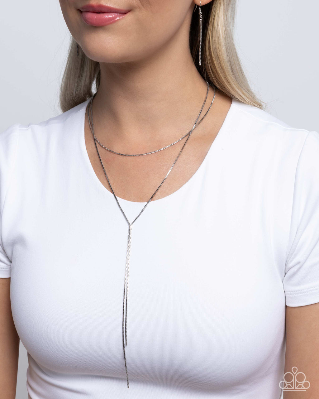 five-dollar-jewelry-dutiful-dance-silver-necklace-paparazzi-accessories