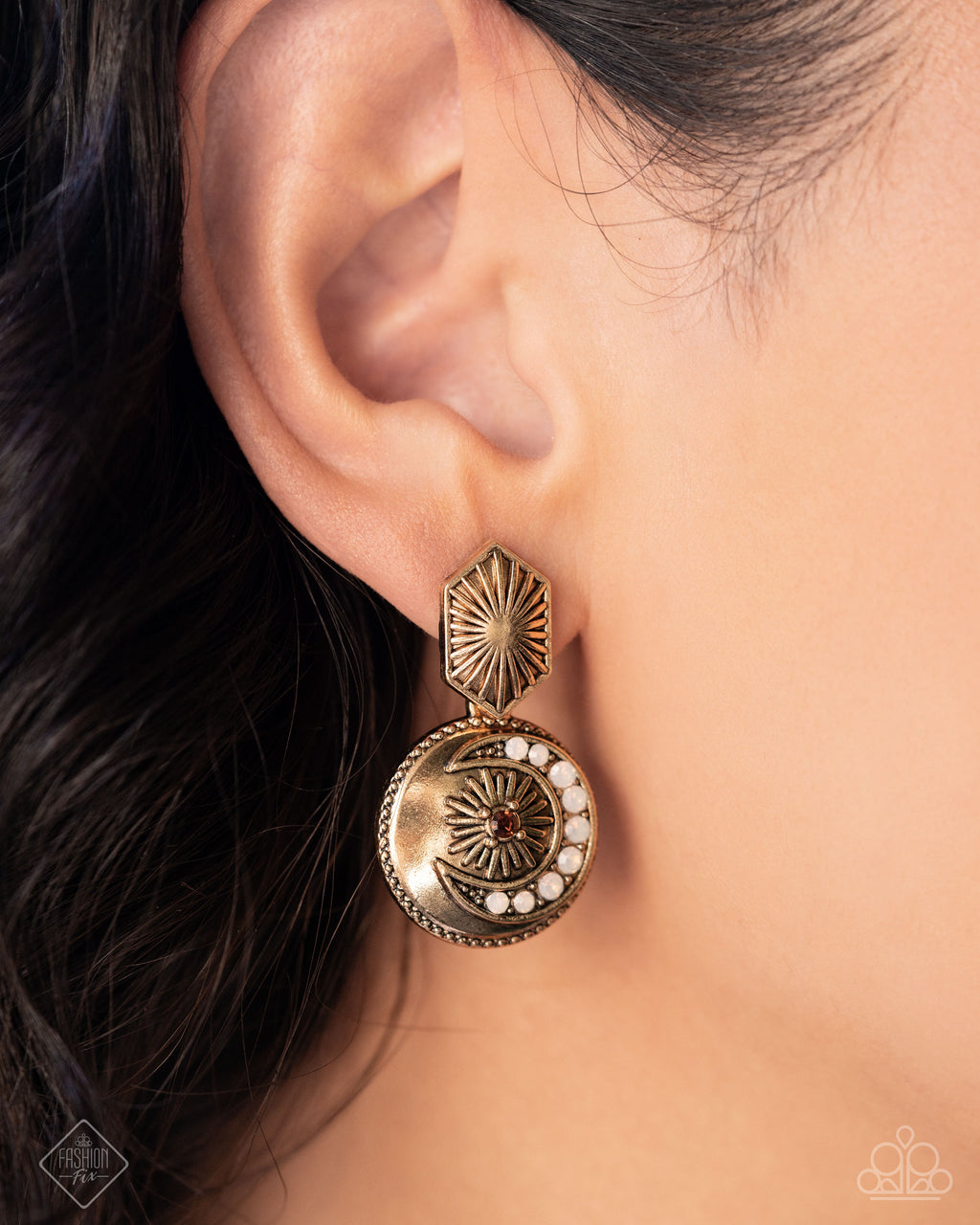 five-dollar-jewelry-eclectic-energy-gold-post earrings-paparazzi-accessories