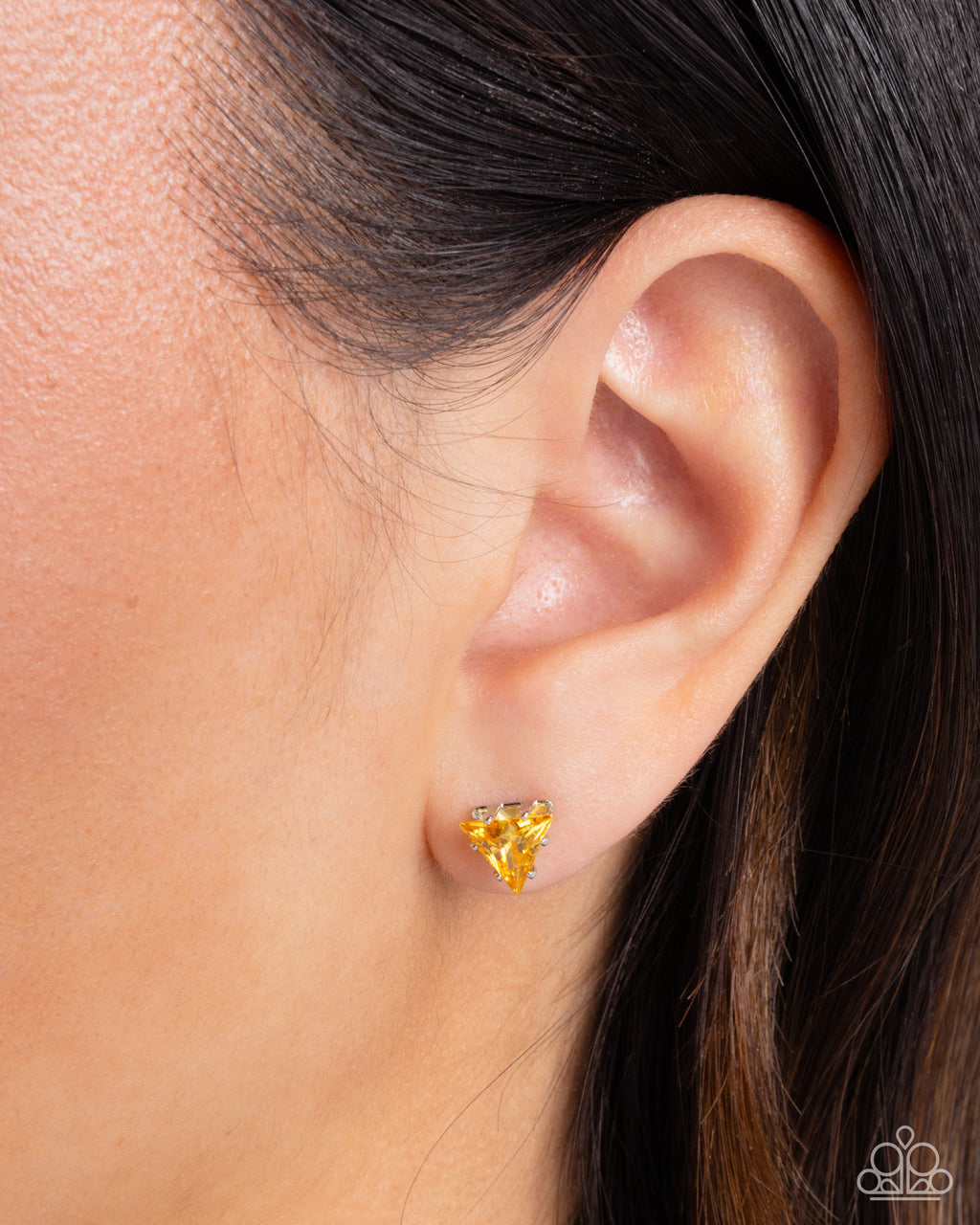 five-dollar-jewelry-triangular-twinkle-yellow-post earrings-paparazzi-accessories