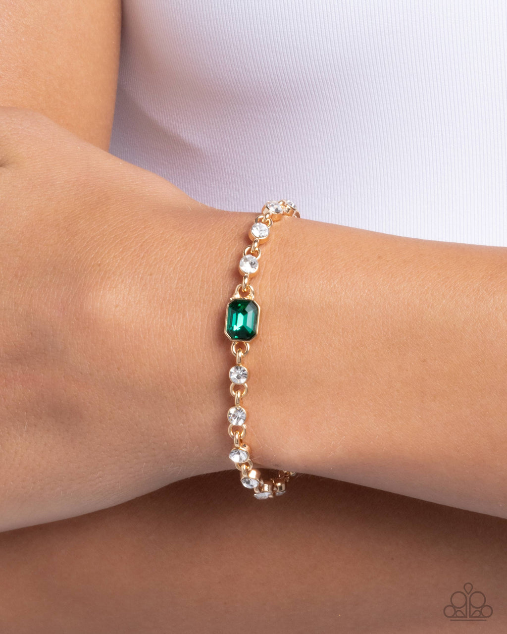 five-dollar-jewelry-fitted-fidelity-green-bracelet-paparazzi-accessories