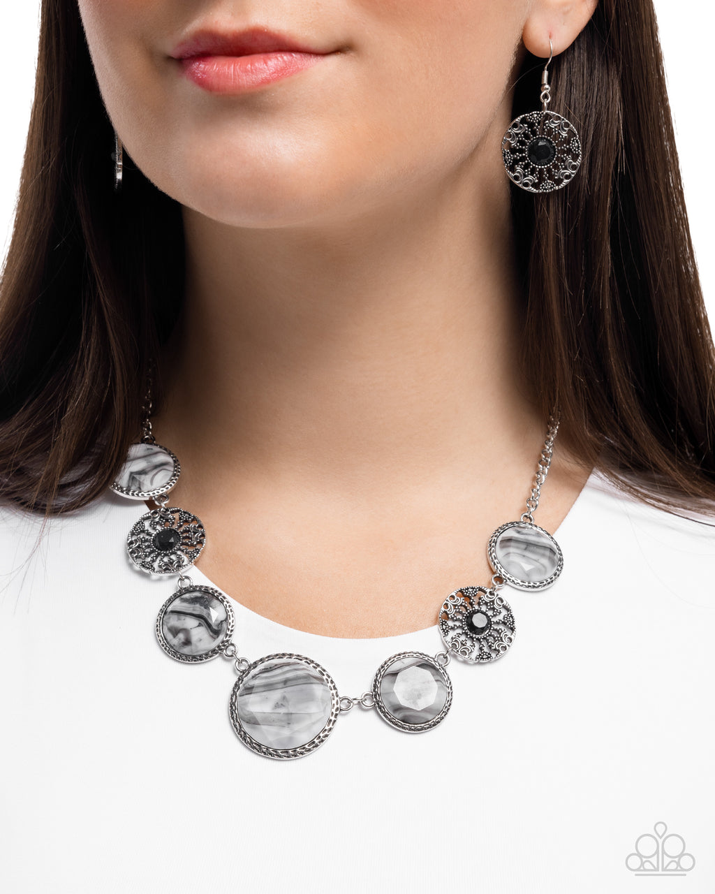 five-dollar-jewelry-gentle-glam-black-necklace-paparazzi-accessories