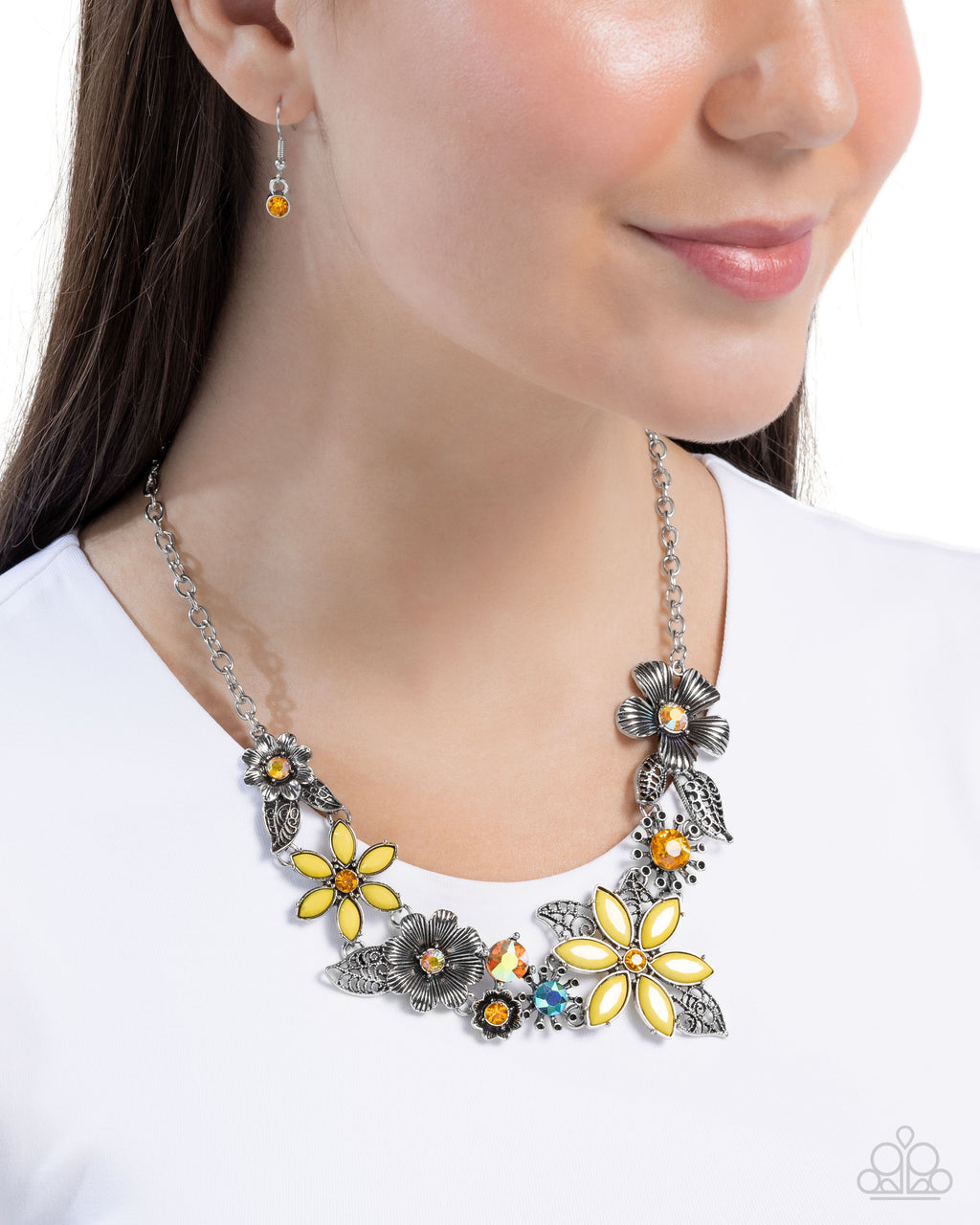 five-dollar-jewelry-garden-my-sparkle-yellow-necklace-paparazzi-accessories