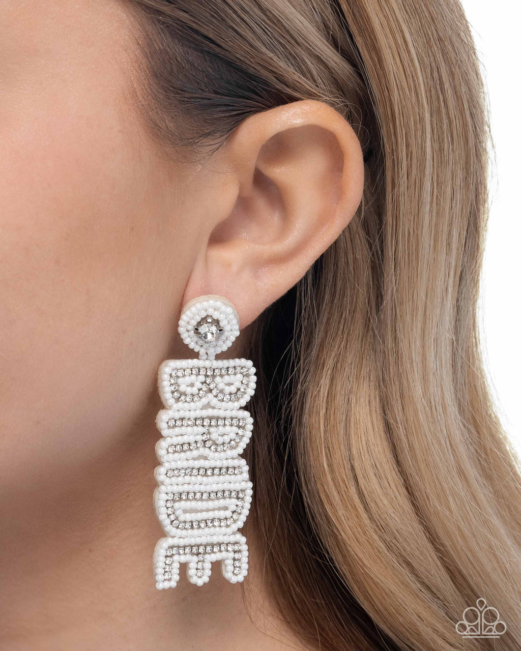 eight-dollar-jewelry-bridal-beading-white-post earrings-paparazzi-accessories