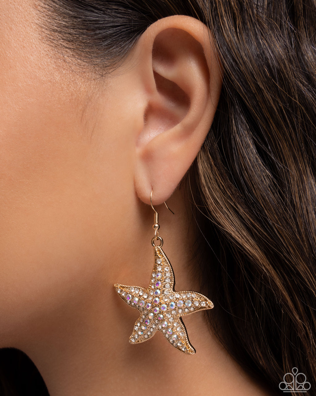 eight-dollar-jewelry-starfish-spectacle-gold-earrings-paparazzi-accessories