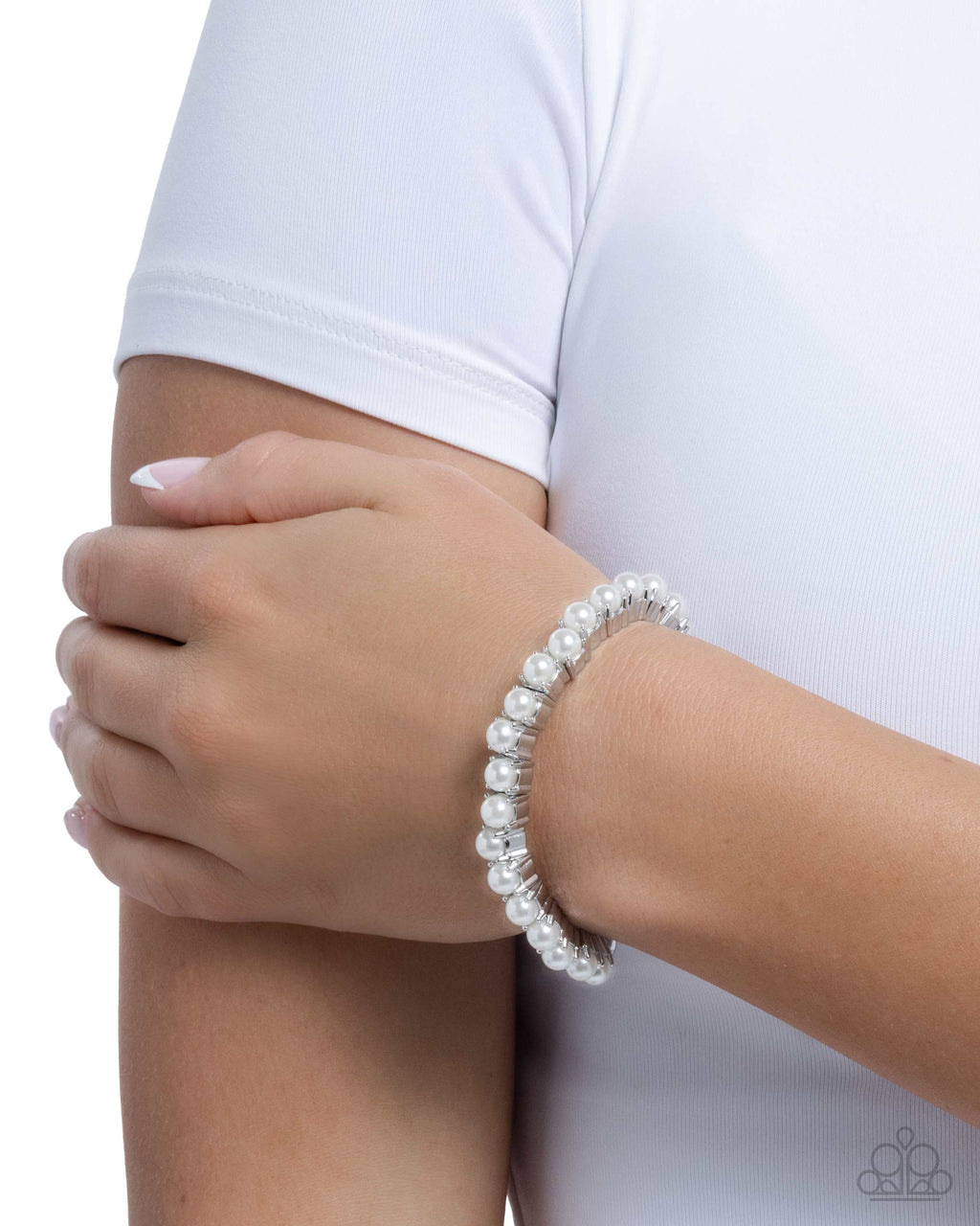 five-dollar-jewelry-principal-pearls-white-bracelet-paparazzi-accessories