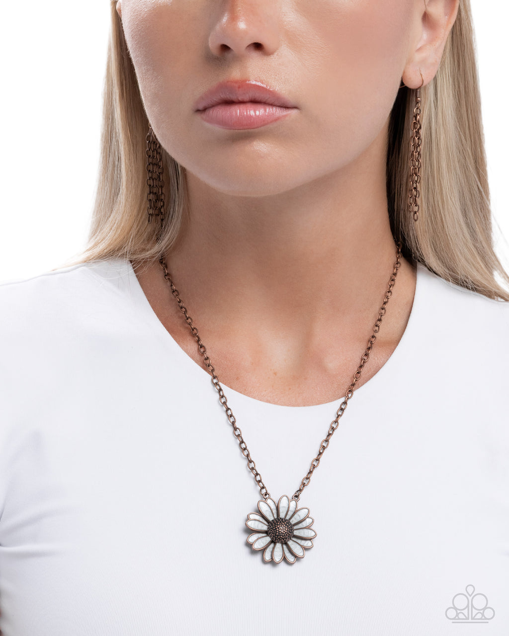eight-dollar-jewelry-parisian-posy-copper-necklace-paparazzi-accessories
