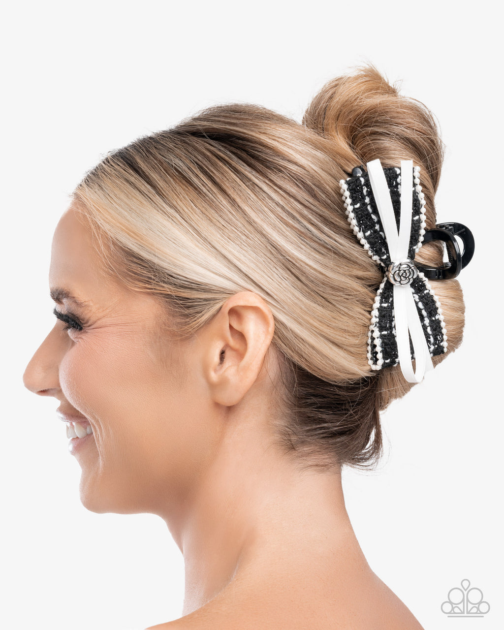 eight-dollar-jewelry-private-school-black-hair clip-paparazzi-accessories