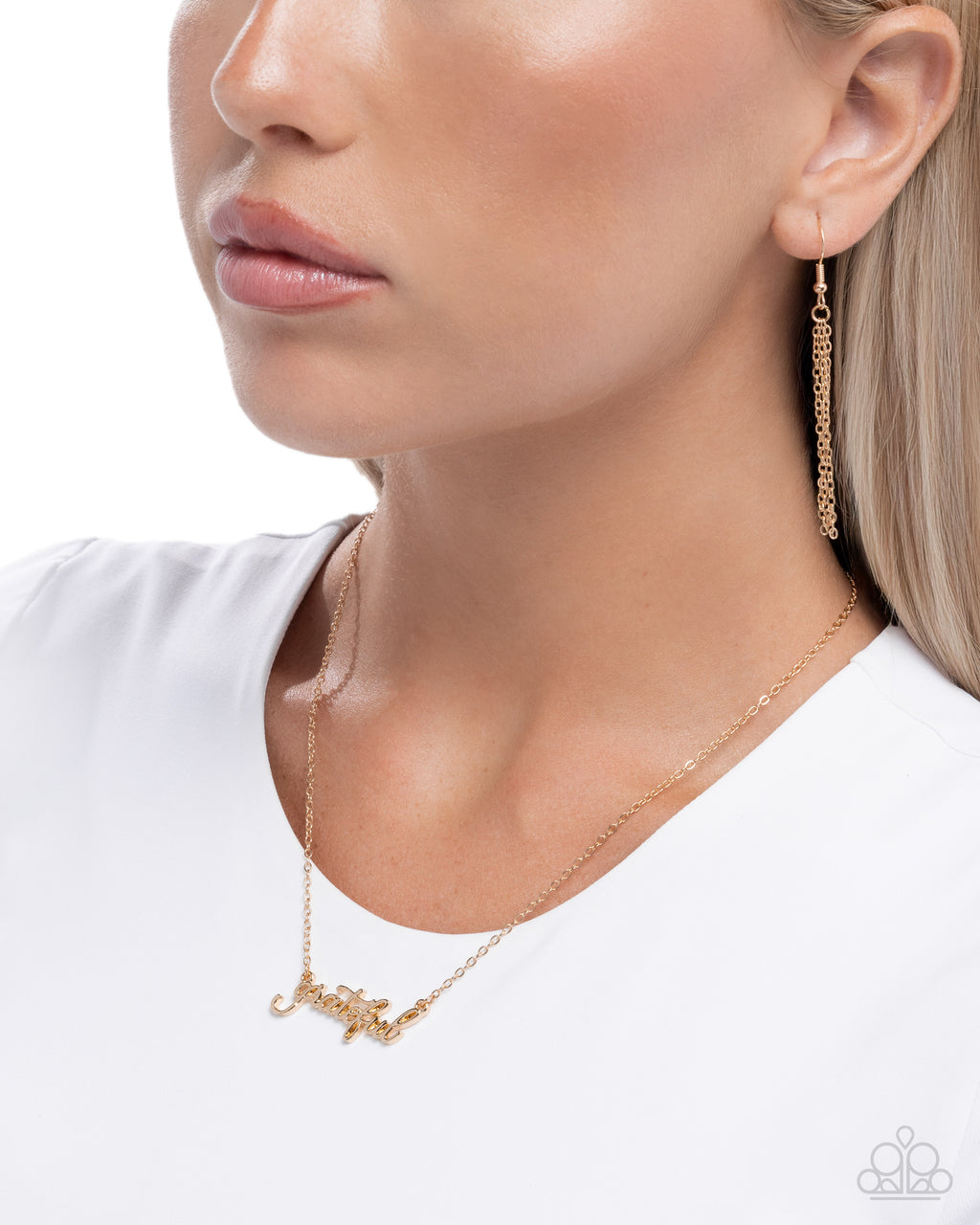 eight-dollar-jewelry-grateful-for-you-gold-necklace-paparazzi-accessories