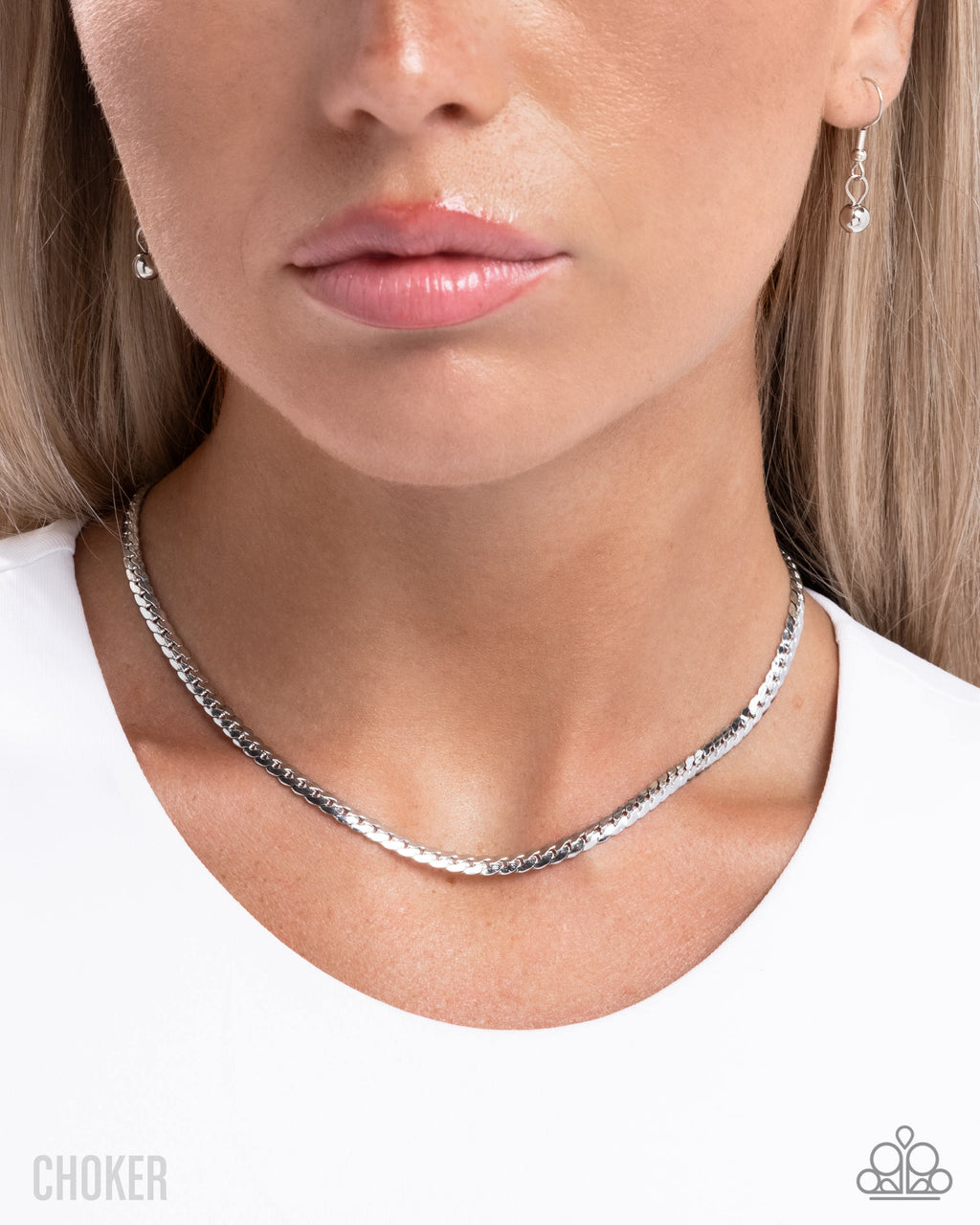 eight-dollar-jewelry-silver-necklace-6-330325-paparazzi-accessories