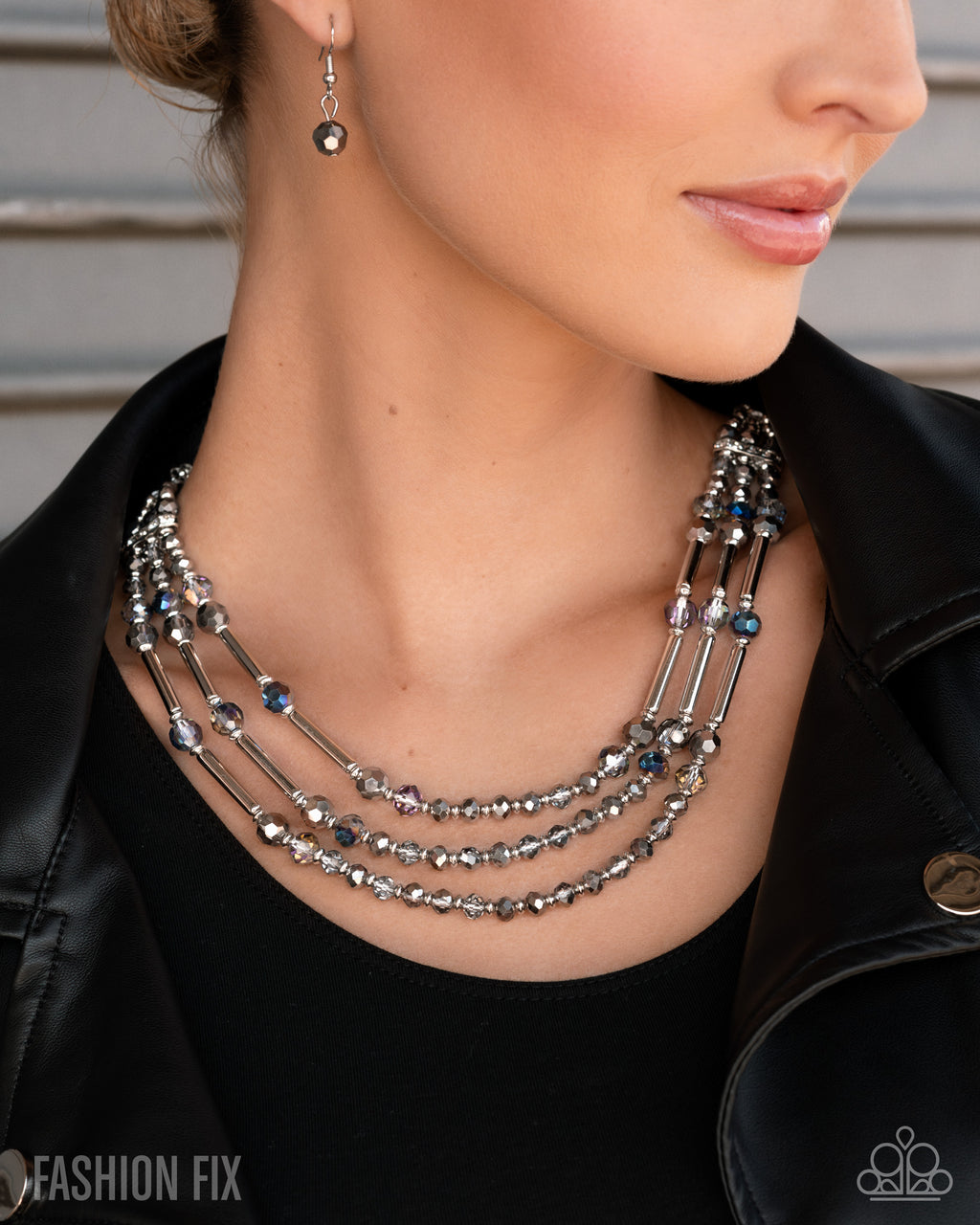 eight-dollar-jewelry-electric-envy-multi-necklace-paparazzi-accessories