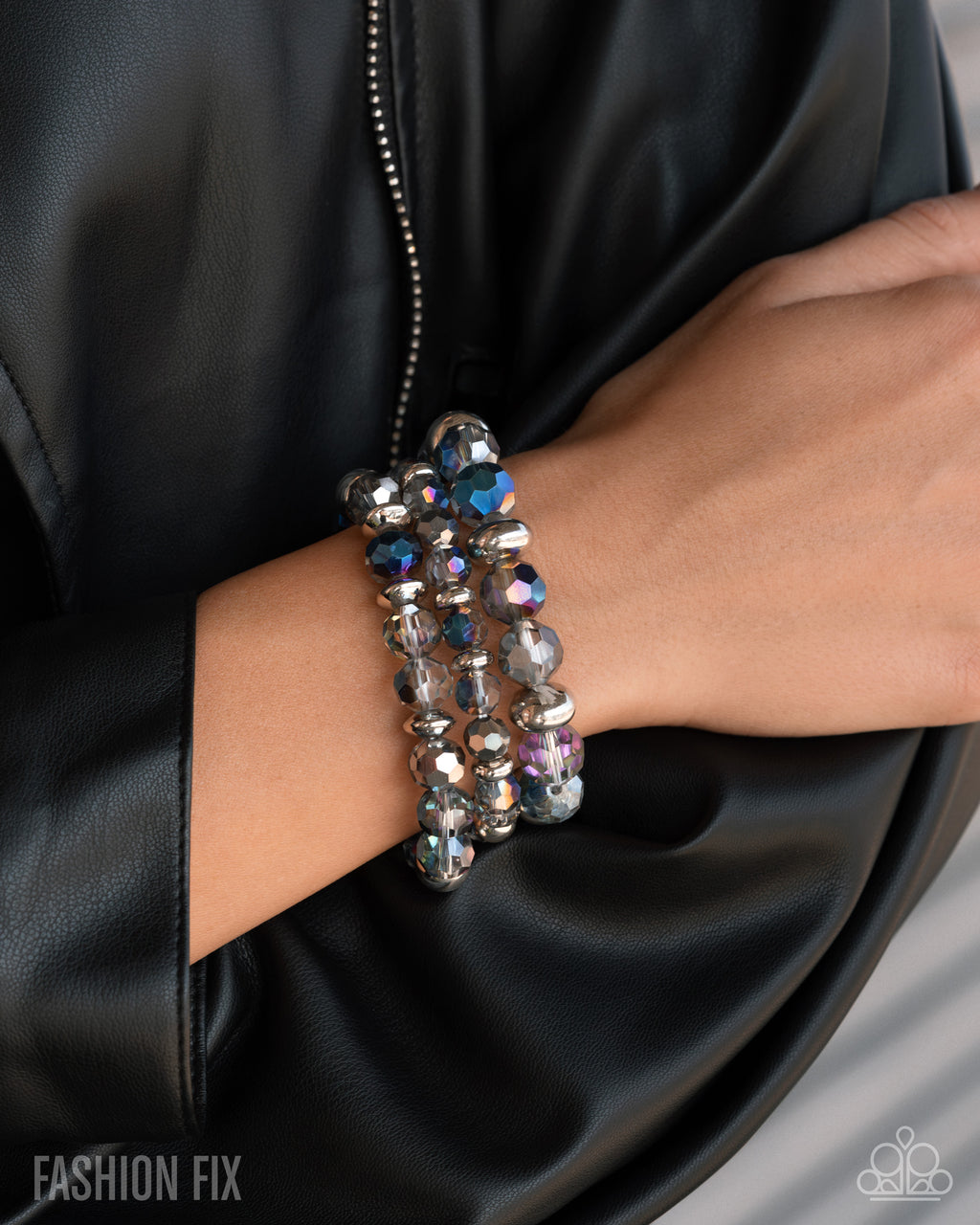 eight-dollar-jewelry-electric-effect-multi-bracelet-paparazzi-accessories