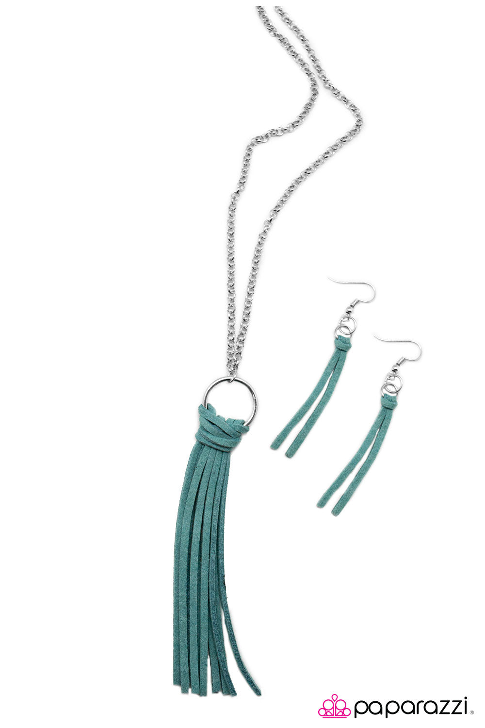 five-dollar-jewelry-fringe-with-benefits-blue-necklace-paparazzi-accessories