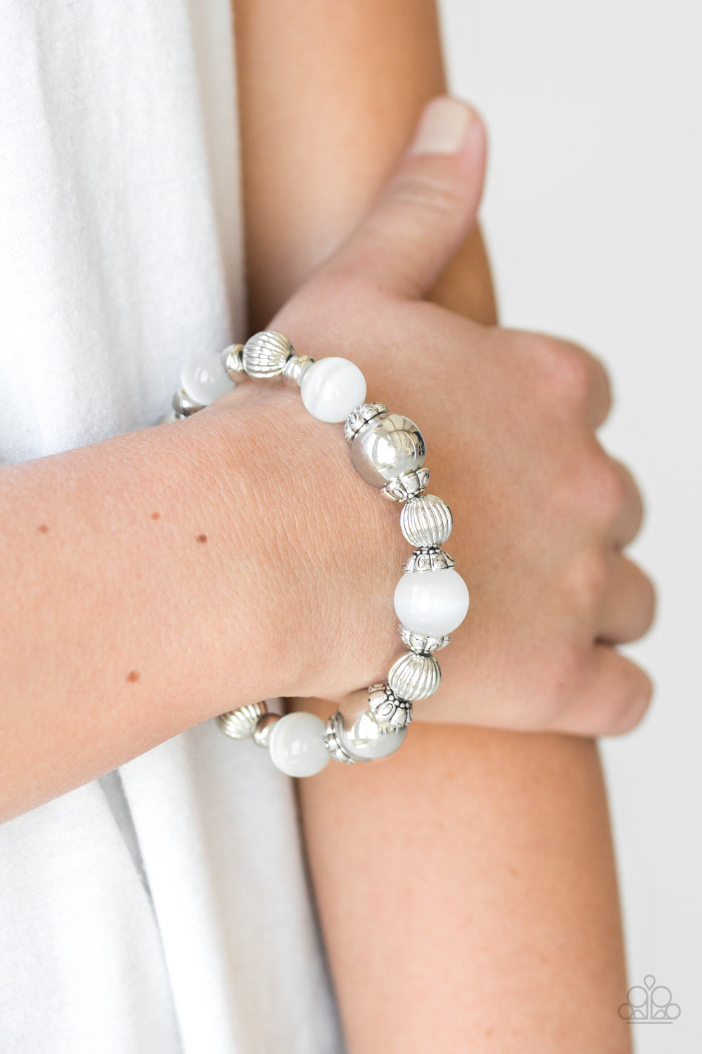 five-dollar-jewelry-once-upon-a-maritime-white-bracelet-paparazzi-accessories