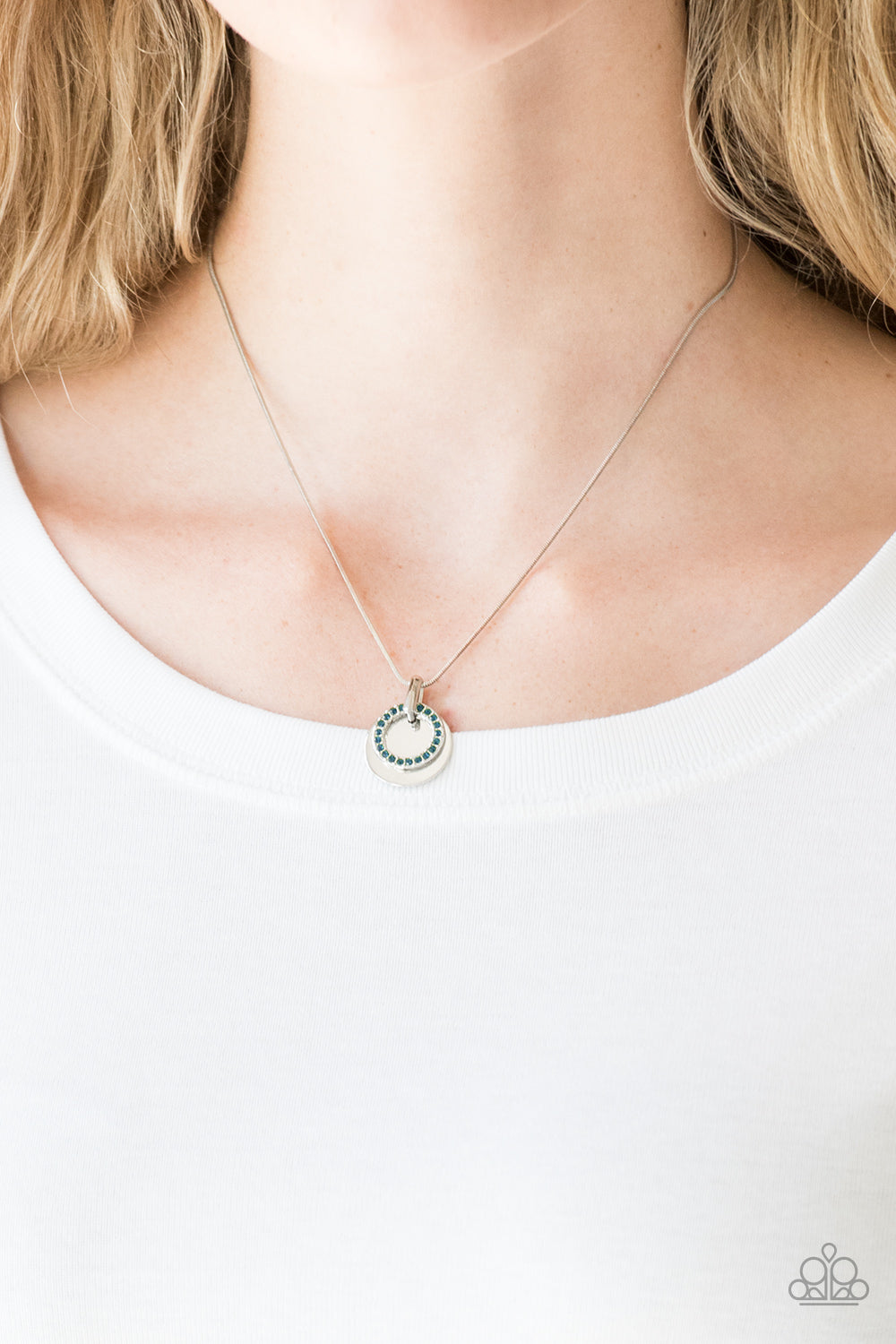 five-dollar-jewelry-blue-necklace-18-677-paparazzi-accessories