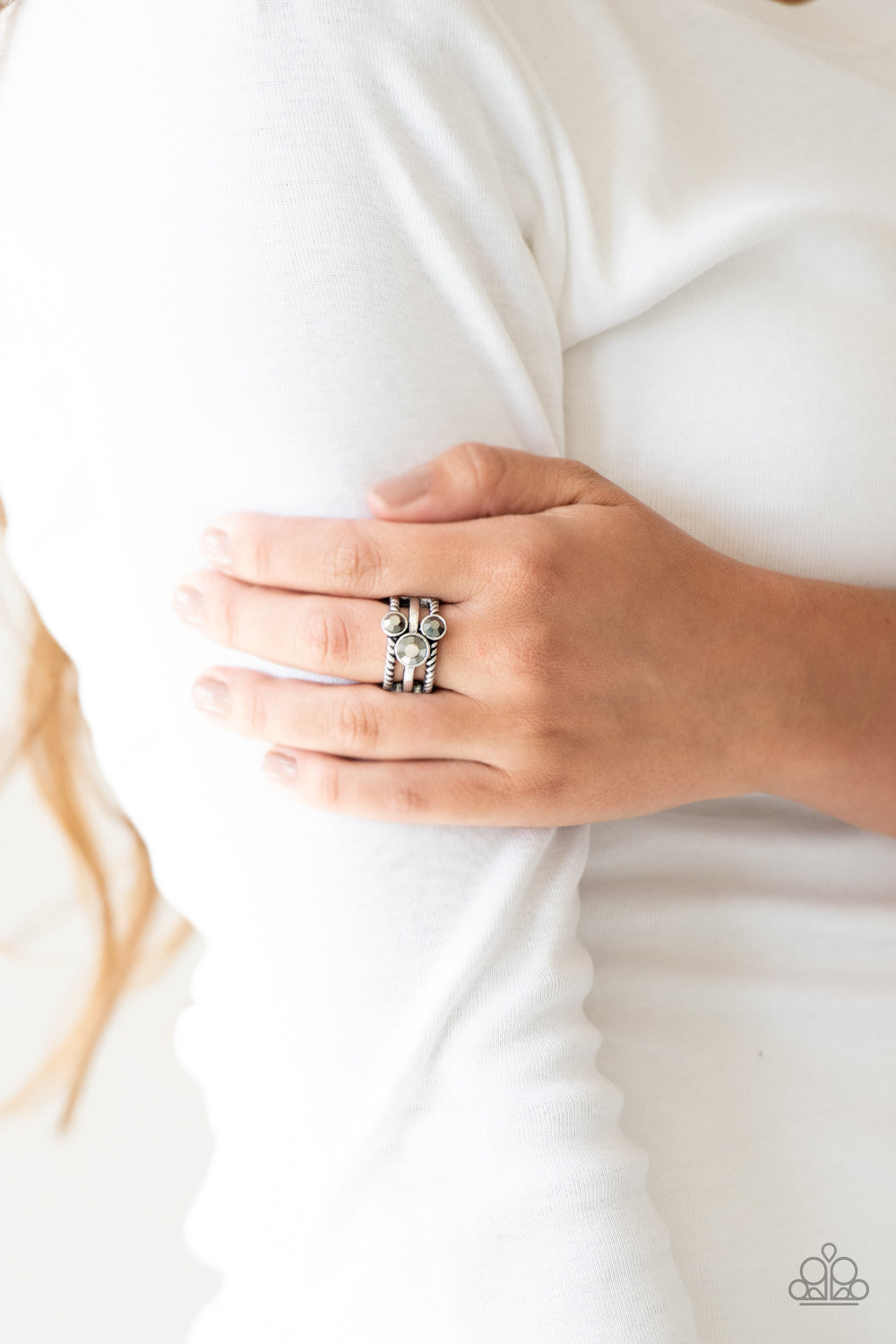 five-dollar-jewelry-head-in-the-stars-silver-ring-paparazzi-accessories