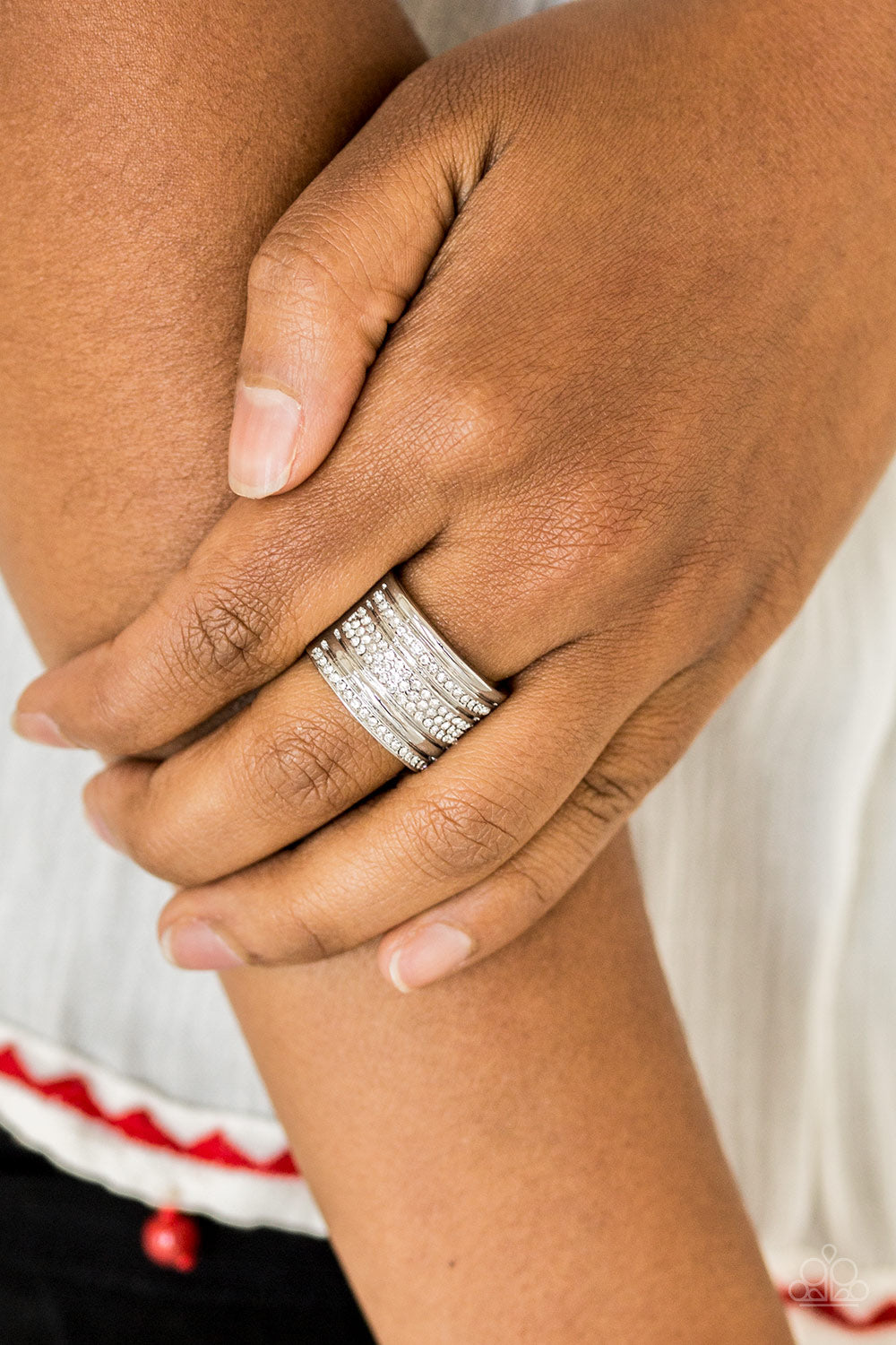 five-dollar-jewelry-top-dollar-drama-white-ring-paparazzi-accessories