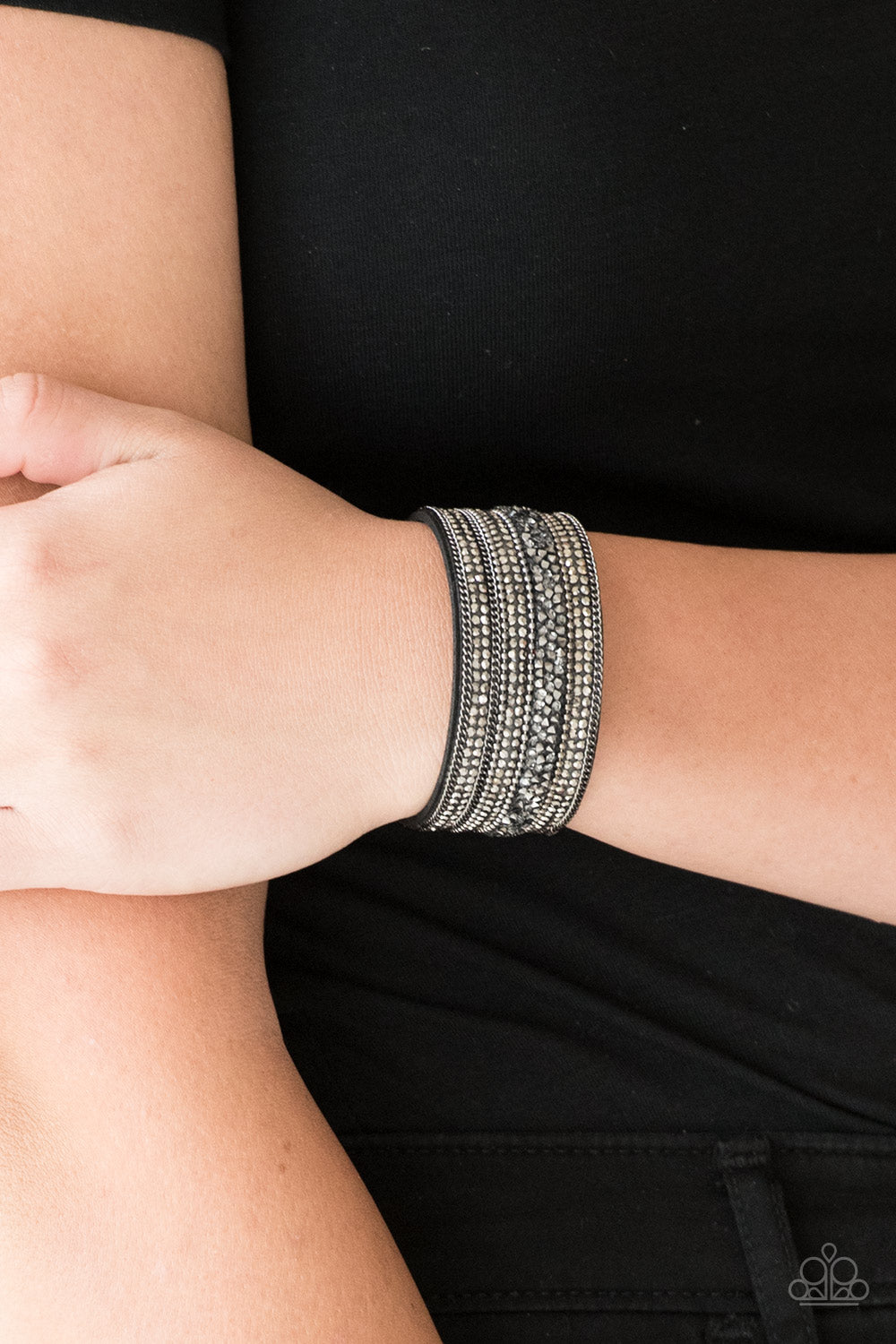five-dollar-jewelry-really-rock-band-silver-paparazzi-accessories