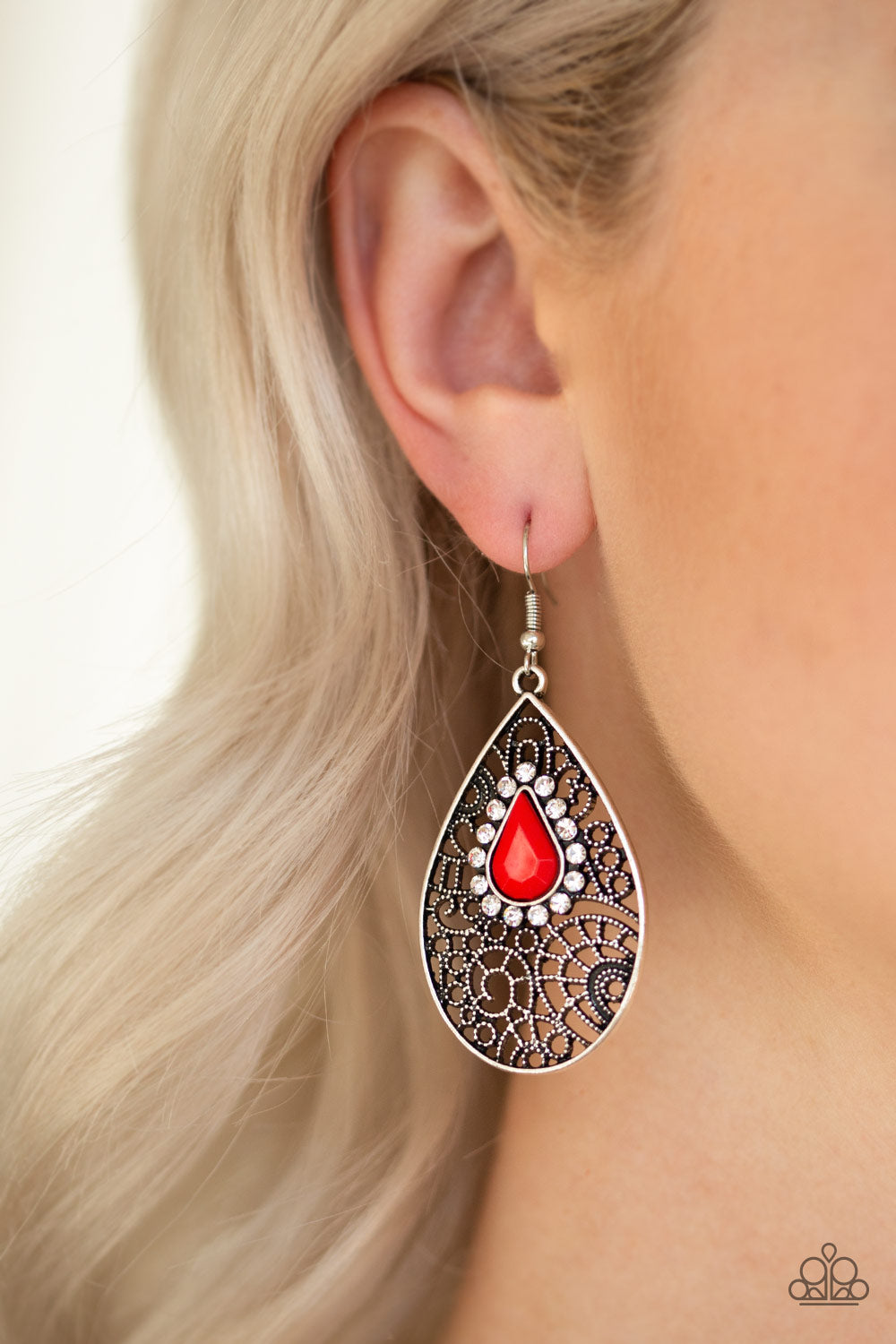 five-dollar-jewelry-modern-monte-carlo-red-paparazzi-accessories