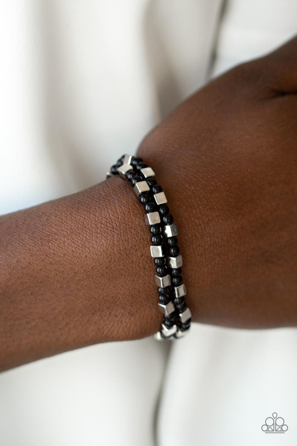 five-dollar-jewelry-trendy-tribalist-black-bracelet-paparazzi-accessories