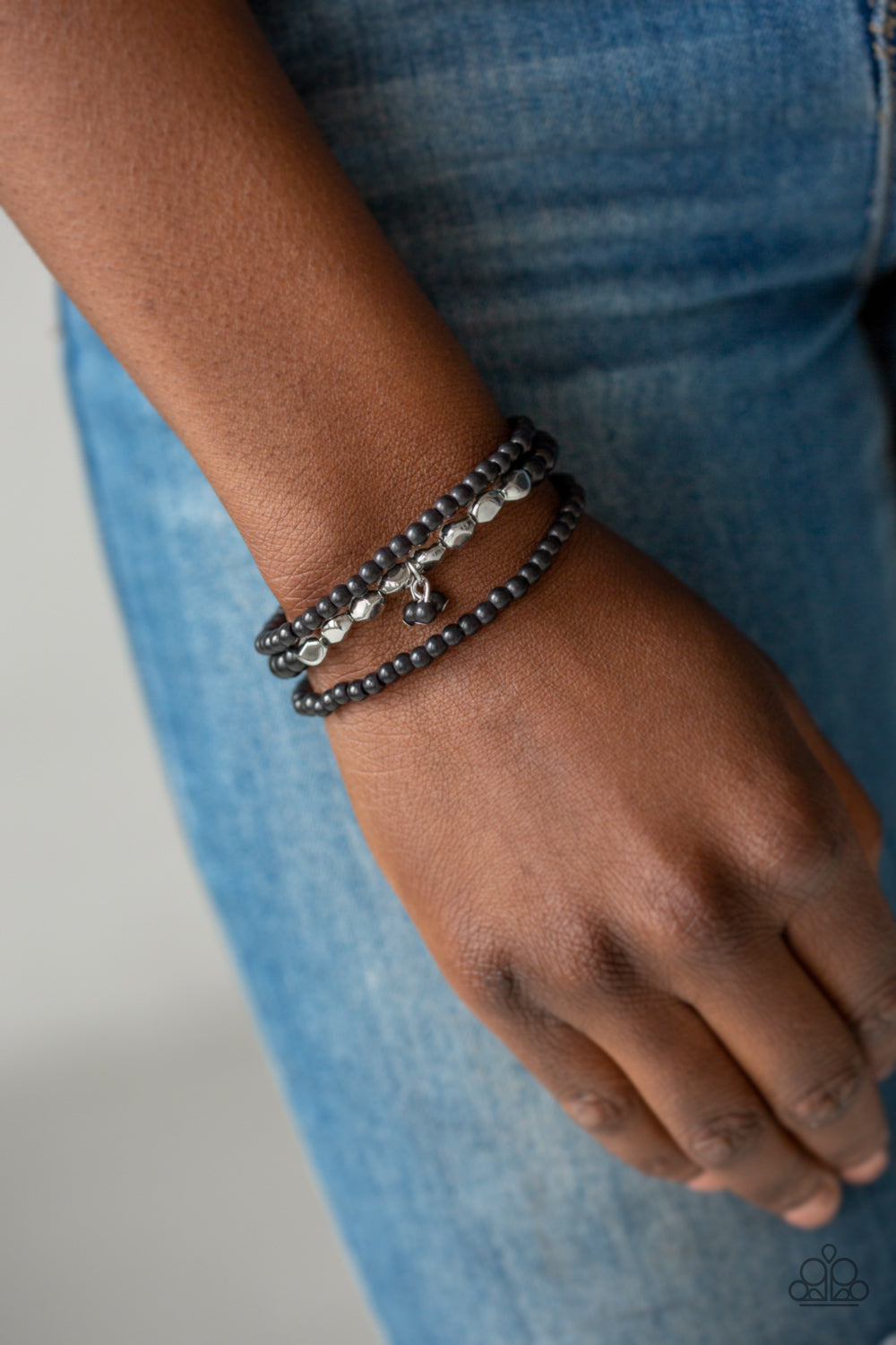 five-dollar-jewelry-tour-de-tranquility-black-bracelet-paparazzi-accessories