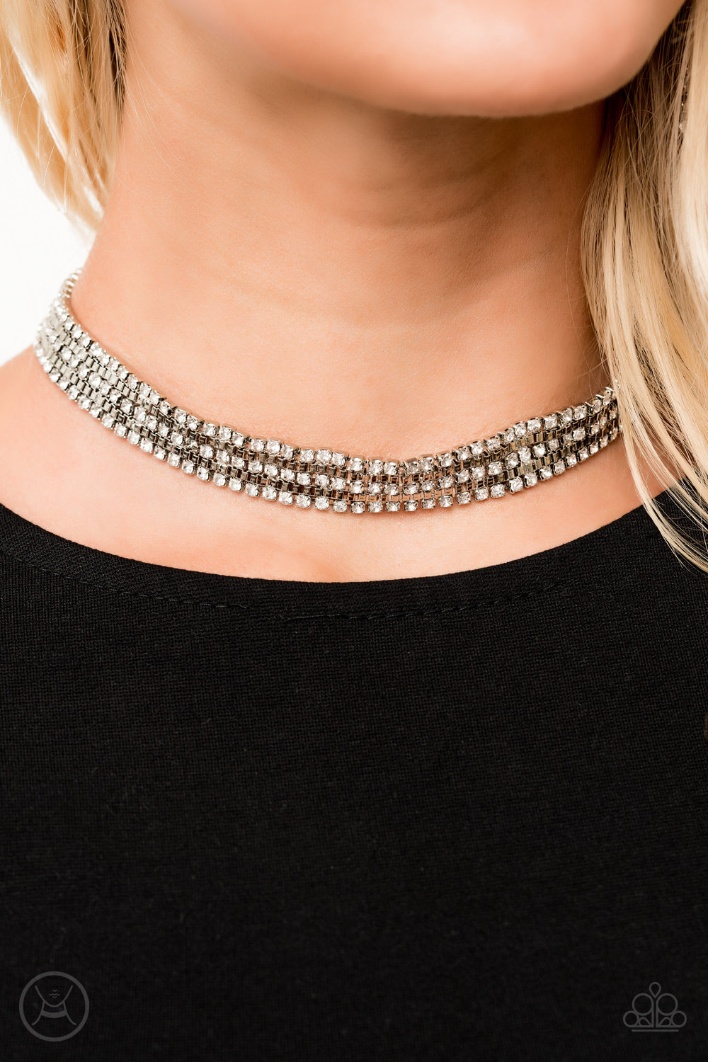 five-dollar-jewelry-full-reign-white-necklace-paparazzi-accessories