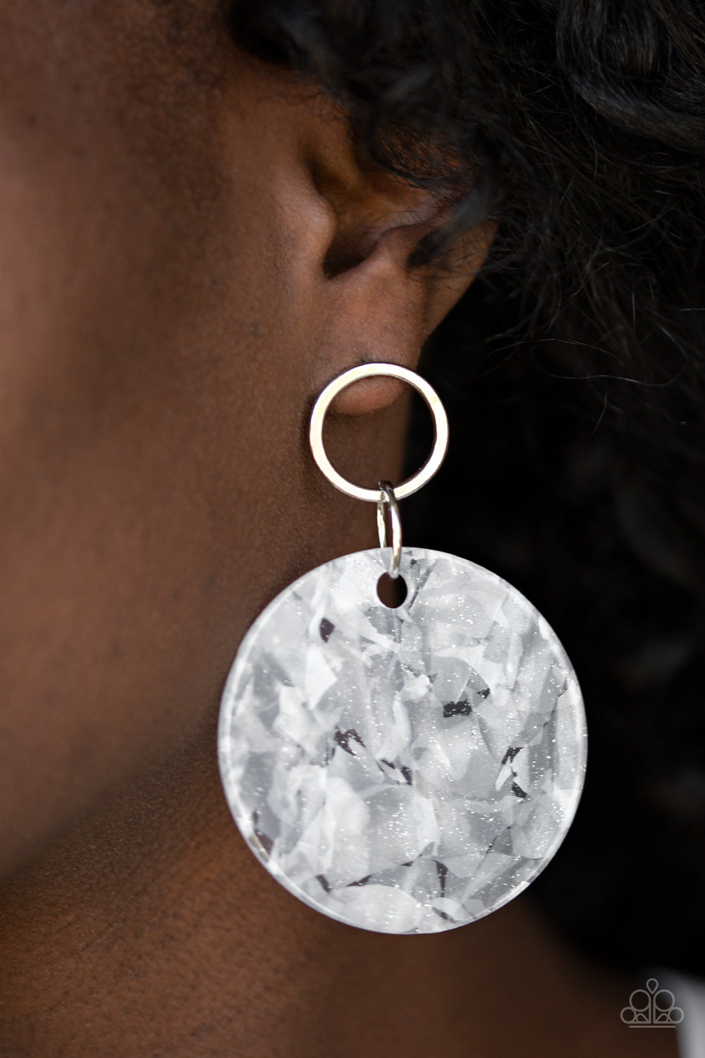five-dollar-jewelry-beach-bliss-white-post earrings-paparazzi-accessories