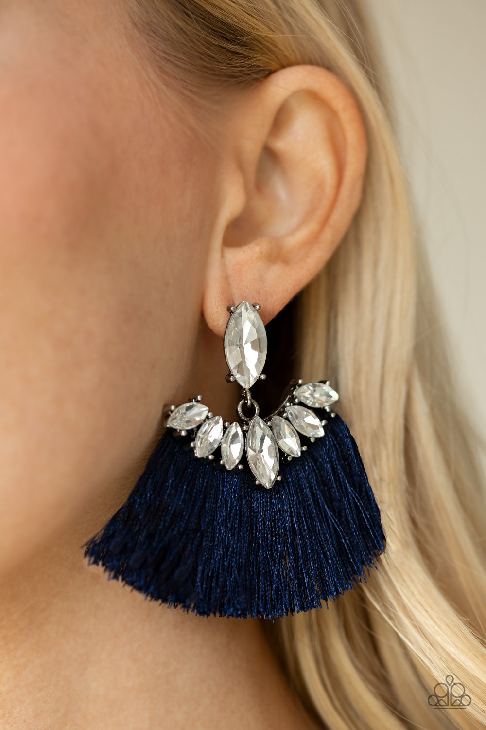 five-dollar-jewelry-formal-flair-blue-post earrings-paparazzi-accessories