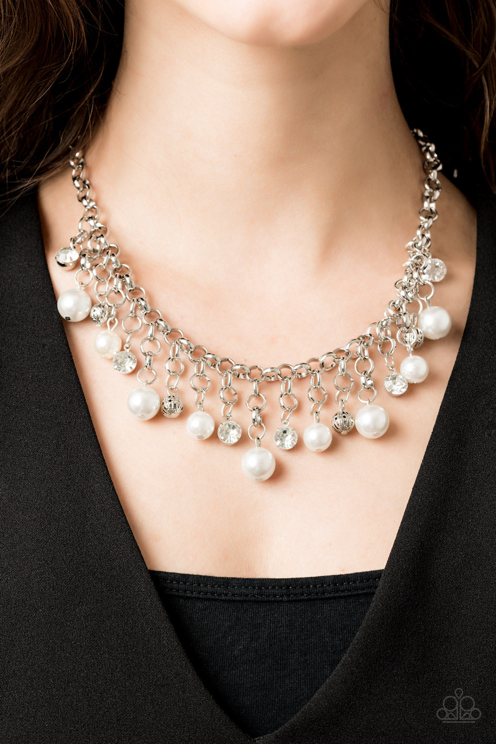 five-dollar-jewelry-heir-headed-white-paparazzi-accessories