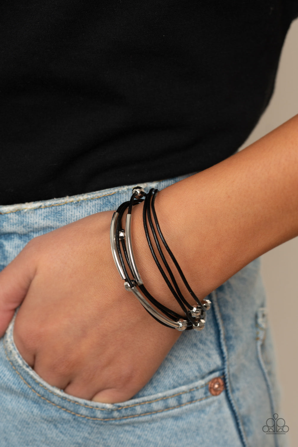 five-dollar-jewelry-black-bracelet-2-9-0320-paparazzi-accessories
