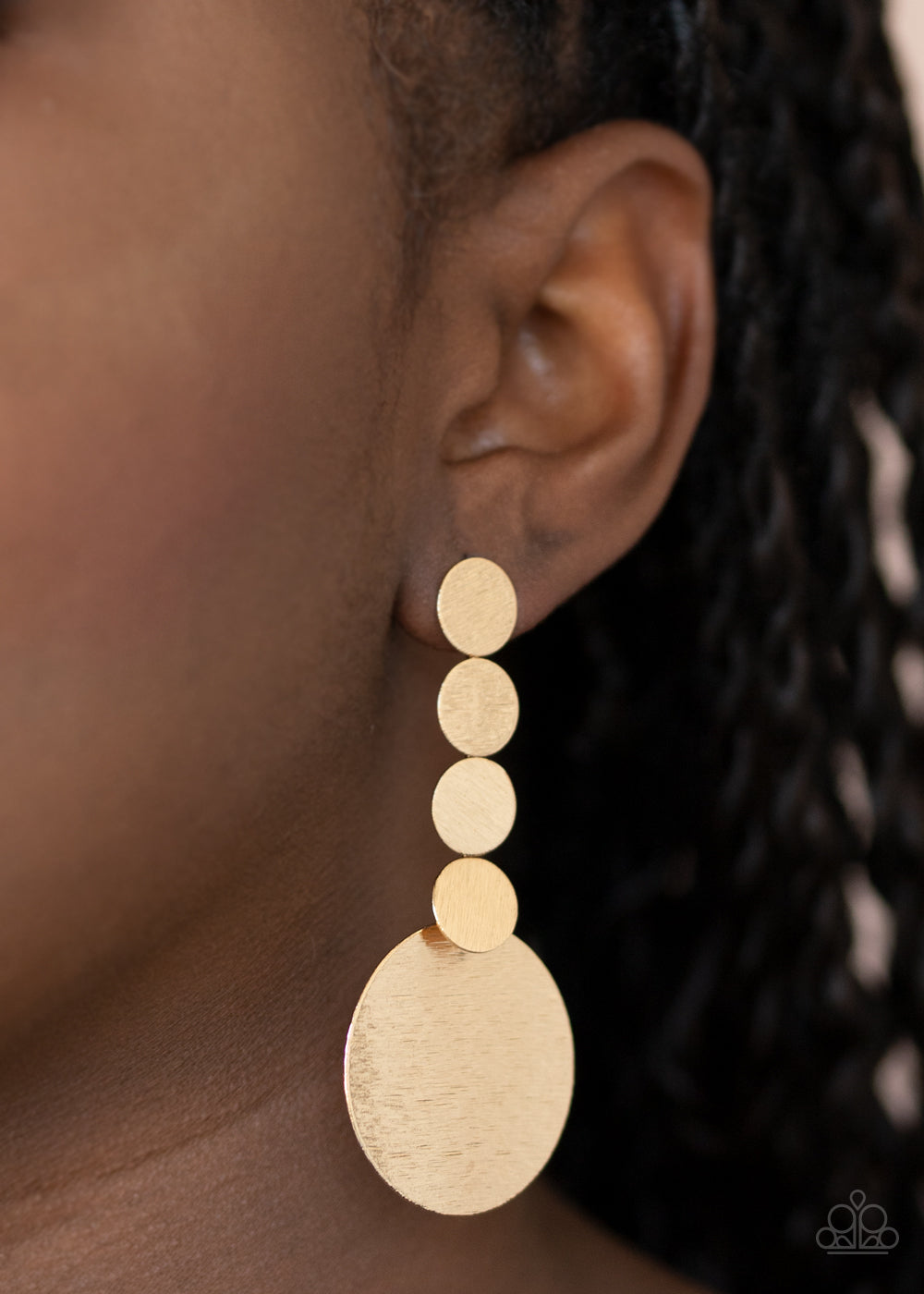 five-dollar-jewelry-idolized-illumination-gold-post earrings-paparazzi-accessories