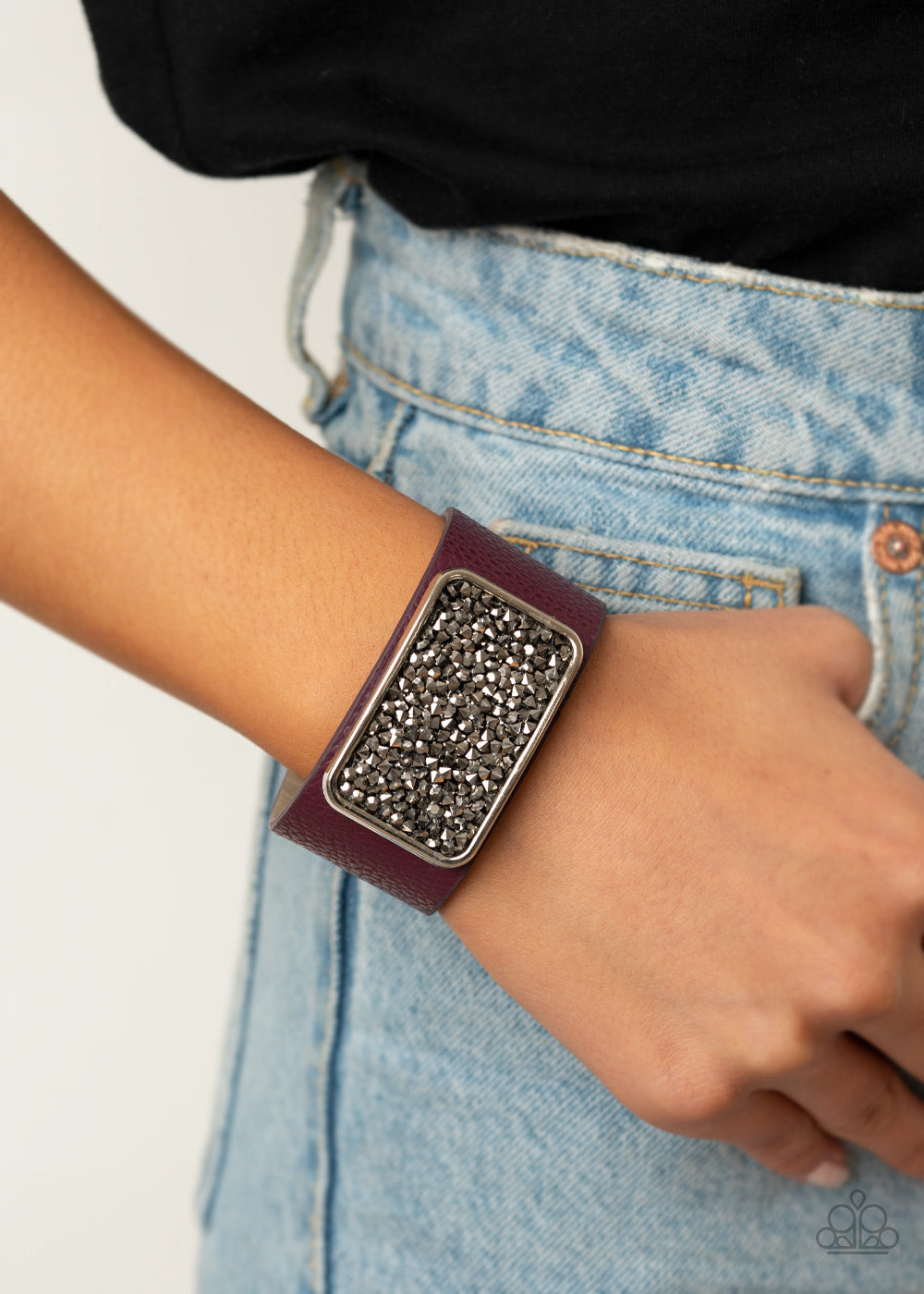 five-dollar-jewelry-interstellar-shimmer-purple-bracelet-paparazzi-accessories