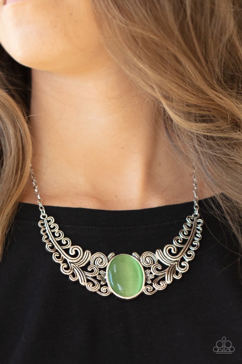 five-dollar-jewelry-celestial-eden-green-necklace-paparazzi-accessories