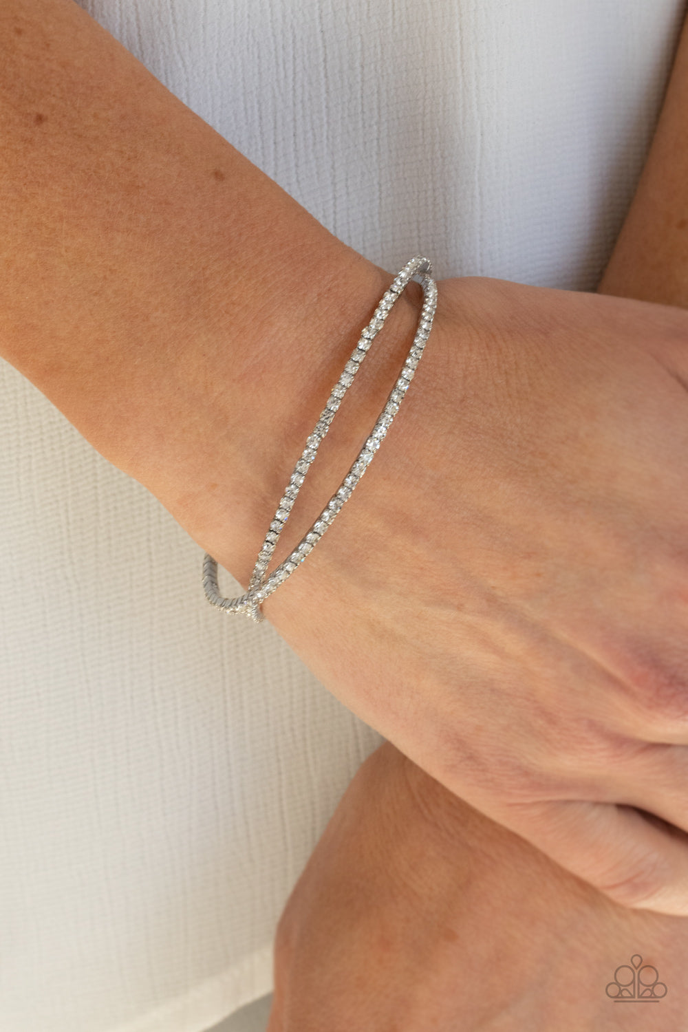 five-dollar-jewelry-plus-one-status-white-bracelet-paparazzi-accessories