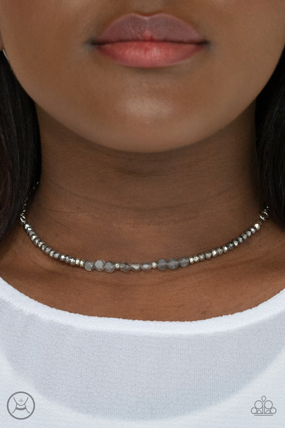 five-dollar-jewelry-space-odyssey-silver-necklace-paparazzi-accessories