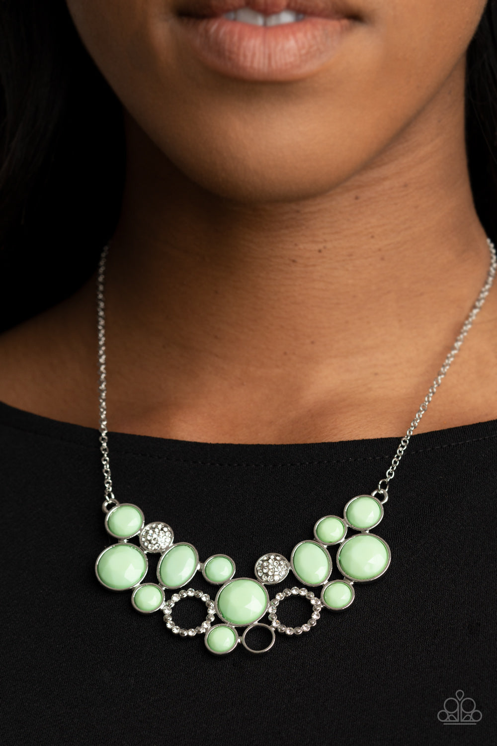 five-dollar-jewelry-extra-eloquent-green-necklace-paparazzi-accessories