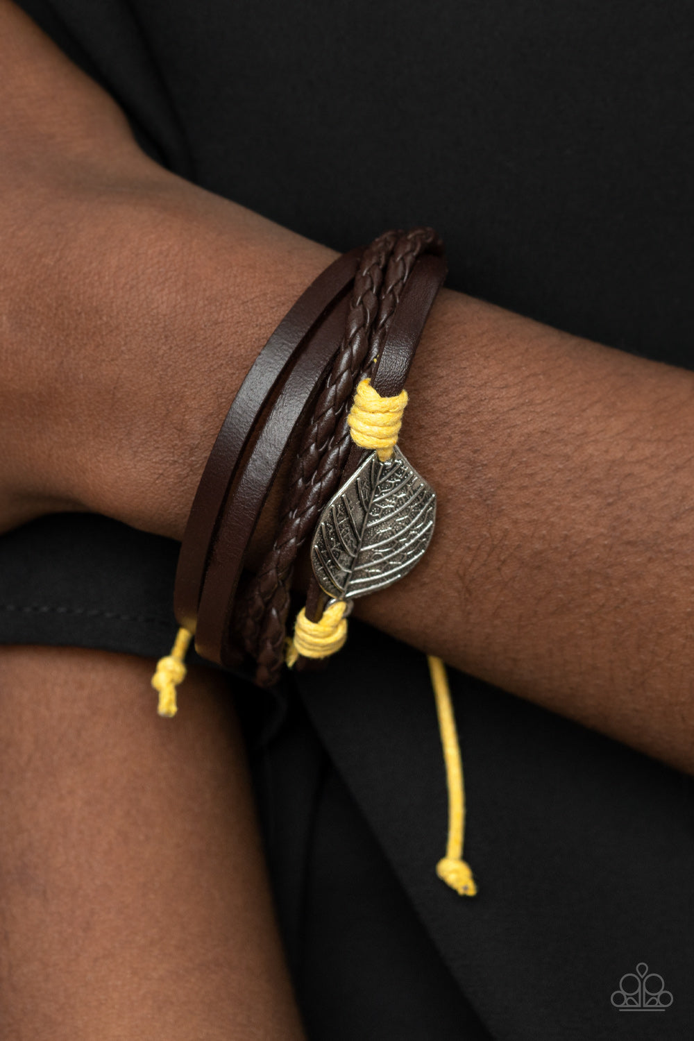five-dollar-jewelry-frond-and-center-yellow-bracelet-paparazzi-accessories