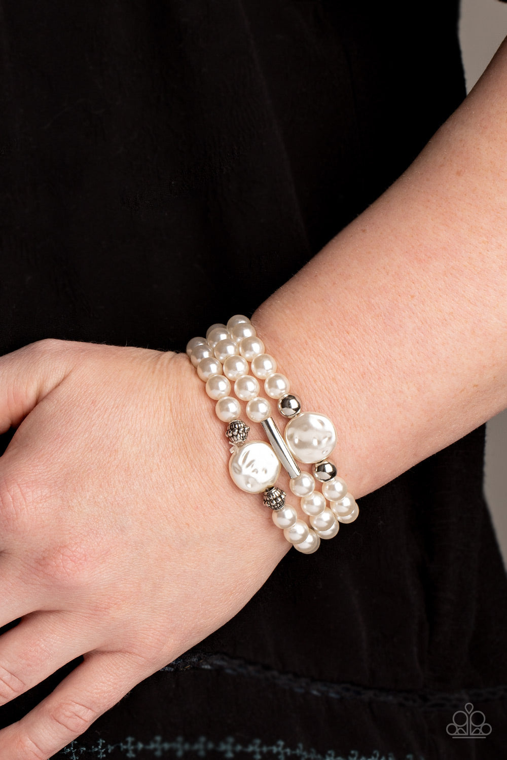 five-dollar-jewelry-exquisitely-elegant-white-bracelet-paparazzi-accessories
