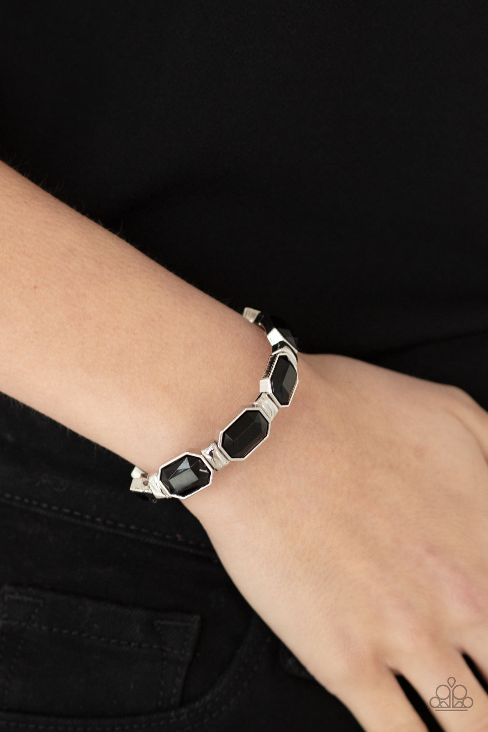 five-dollar-jewelry-fashion-fable-black-bracelet-paparazzi-accessories