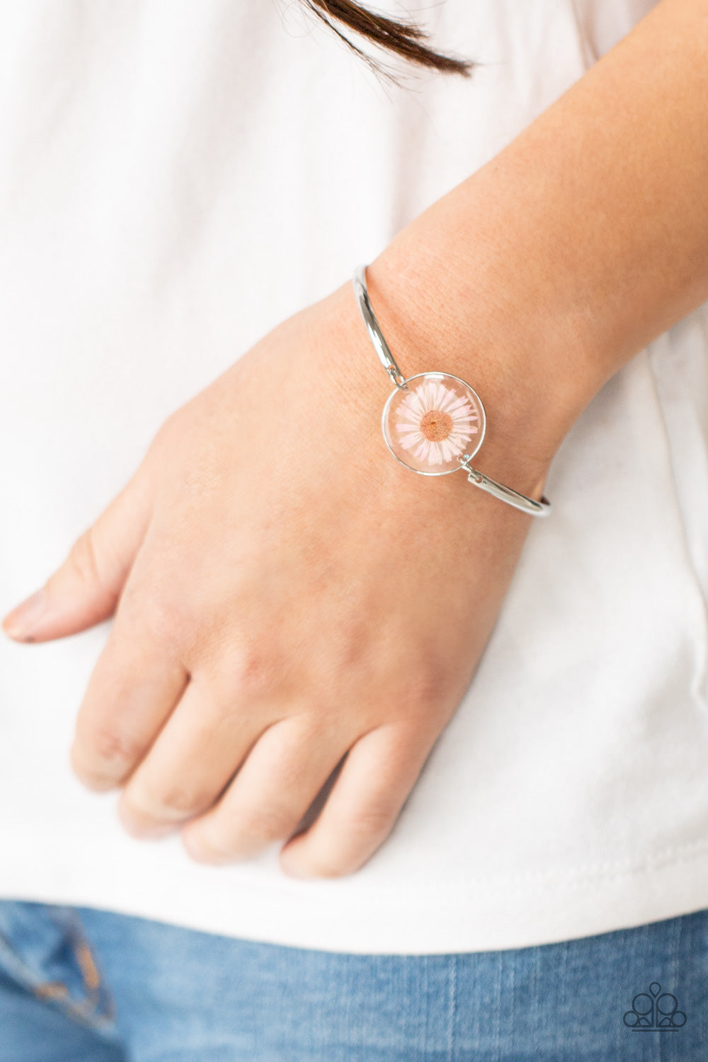 five-dollar-jewelry-cottage-season-pink-bracelet-paparazzi-accessories